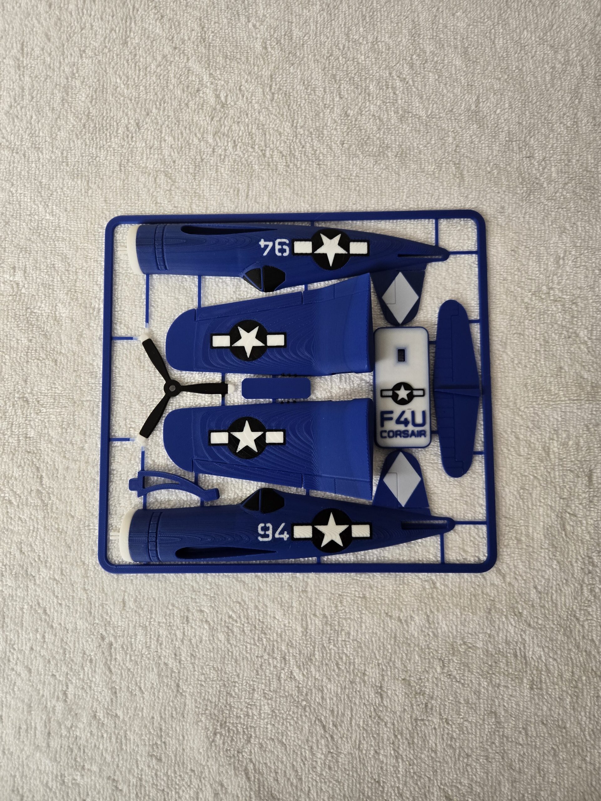 F4U Corsair Model Kit - Image 5